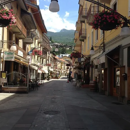 Monolocale In Via Pedonale Апартаменты Сент-Винсент